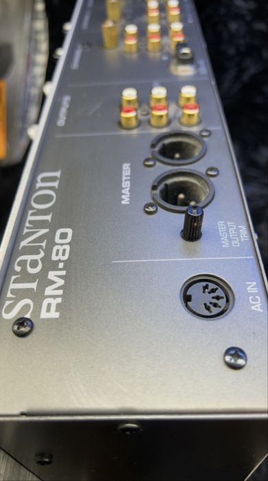 Mixer stanton RM-80