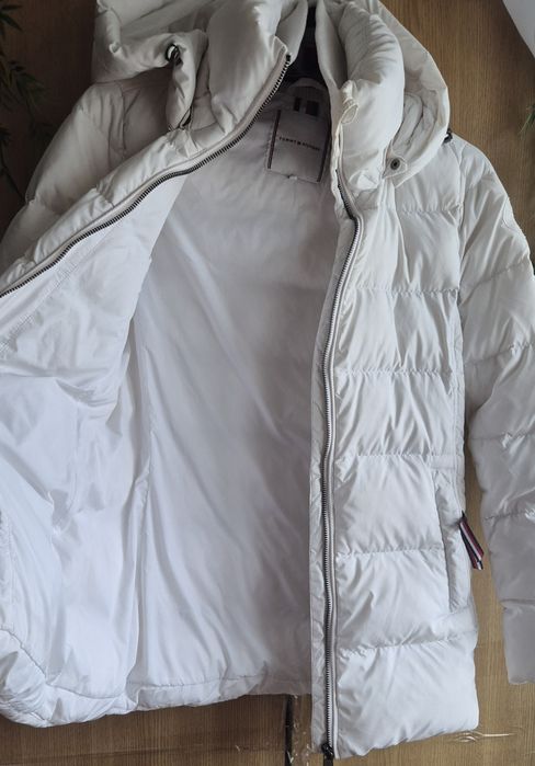 Geaca pene-puf Tommy Hilfiger nr.S originala