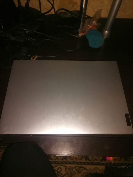 Продам ноутбук леново ideapad 3 15ada05