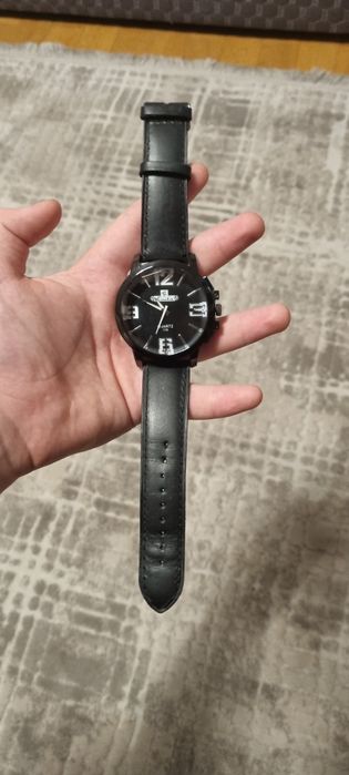 Часовници Quartz и com watch