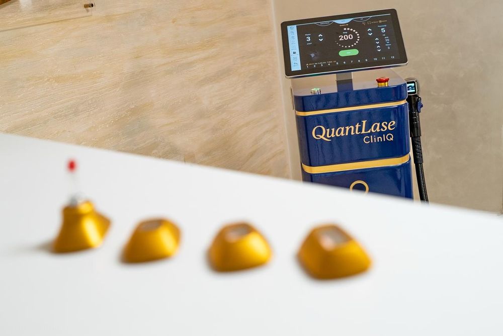Aparat de epilare laser QuantLase ClinIQ 4 lungimi de undă