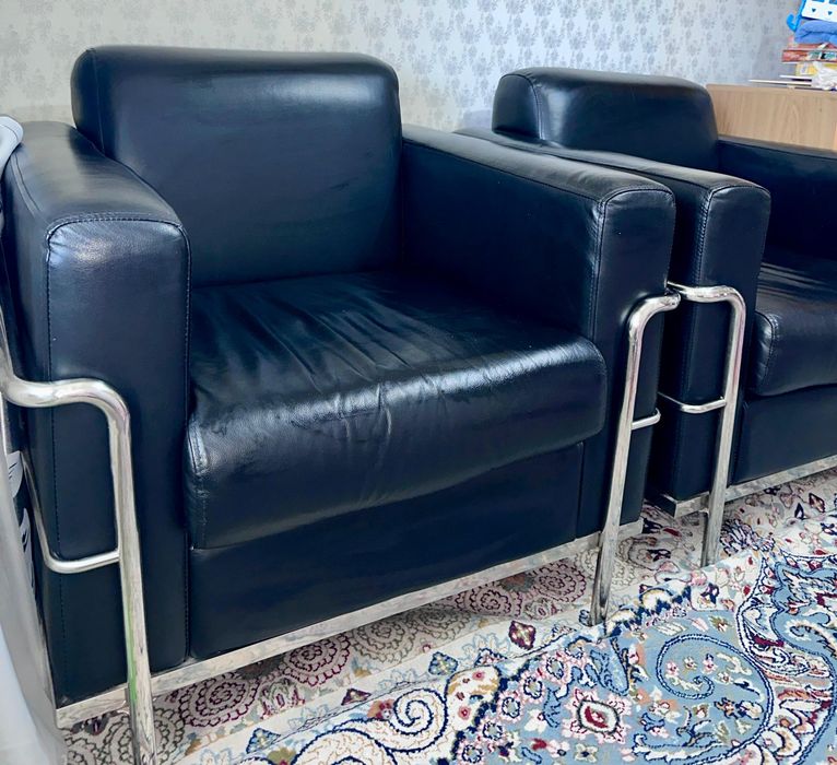 Офисные кожанные кресла