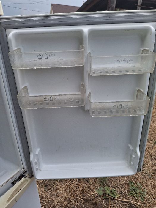 Холодильник Лджи