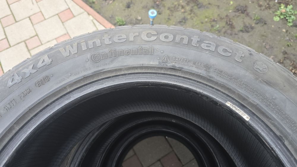 Vând anvelope de iarna 235/55R17 RUNFLAT [BMW]