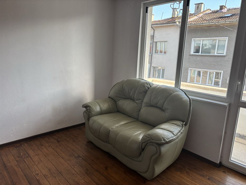 Дава се под наем Четиристаен апартамент в Асеновград - 126 кв.м за 357 € - Снимка #5