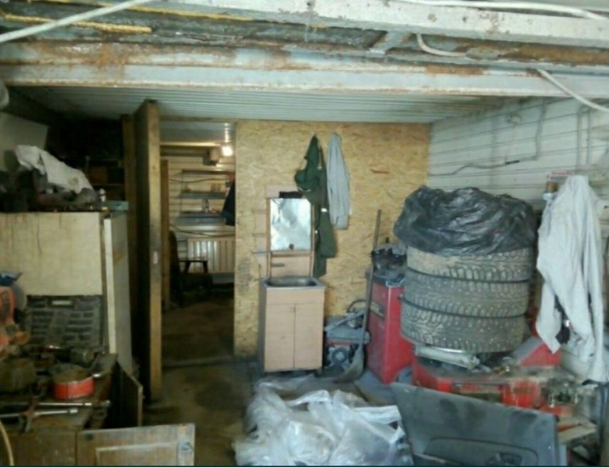 Гараж 130 м кв  4 +1
