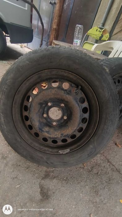 Продавам зимни гуми 195/65/15