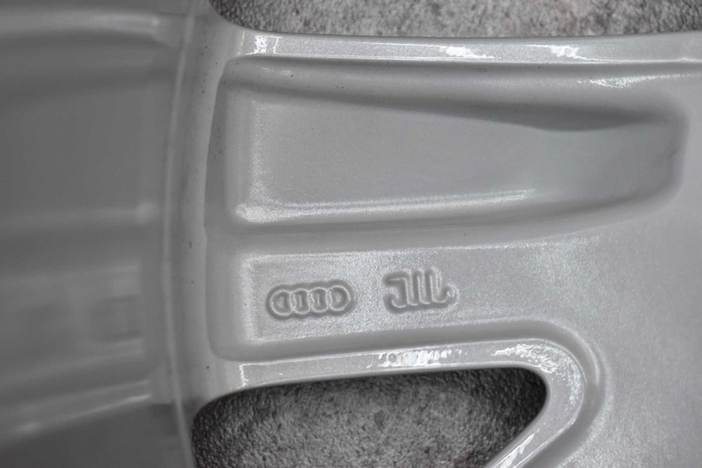 17' Джанти Audi Q3