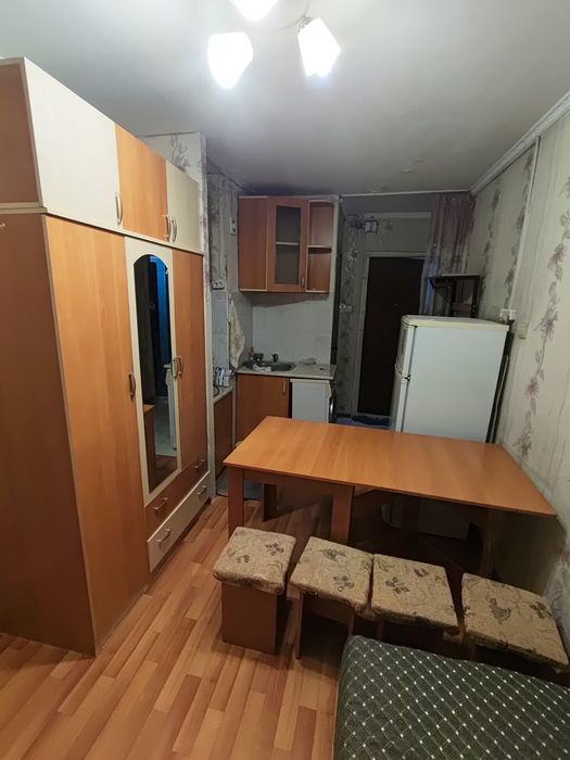 Мебель отдам почти даром