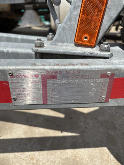 Vand peridoc si  barca