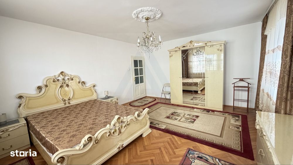 Apartament modern 3 camere cu balcoan terasa și curte comuna in Strand