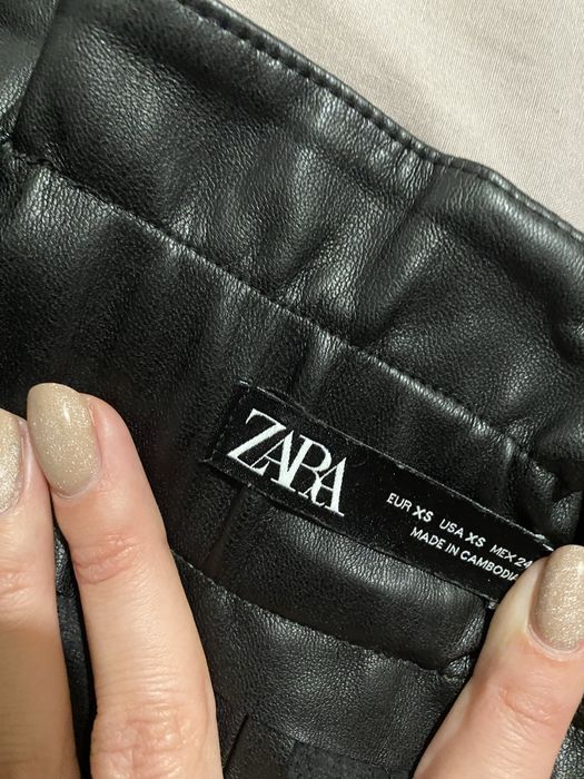 Къси кожени гащи Zara размер XS