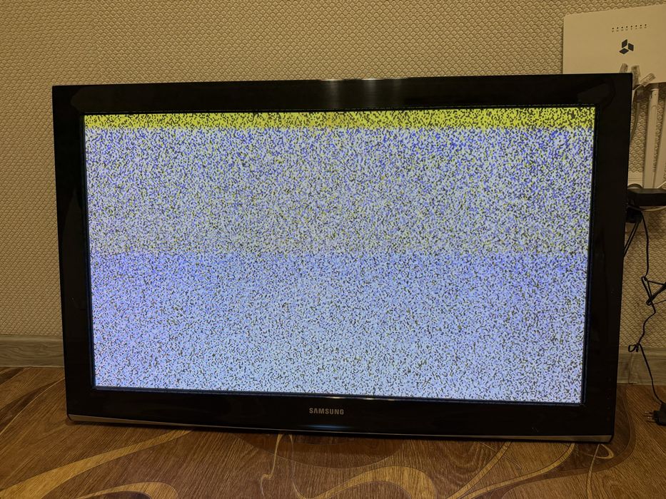 Телевизор samsung