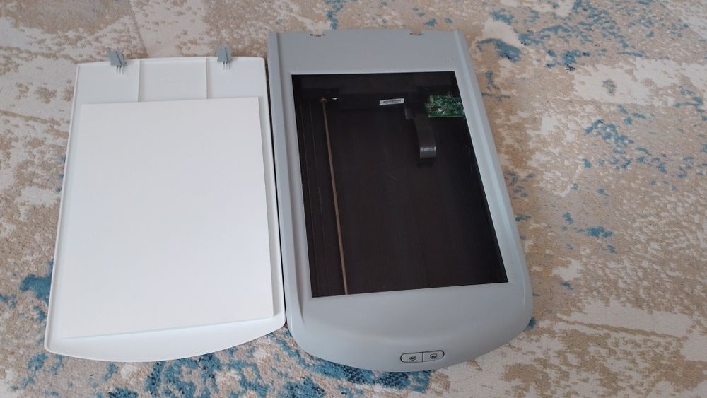 Сканер HP Scanjet G2410