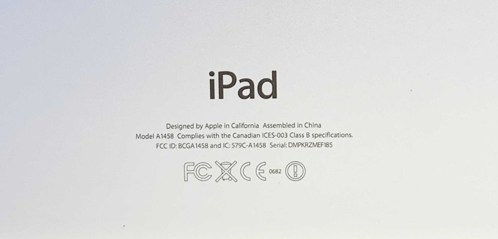 Apple iPad 4th generation silver 9.7 WiFi A1458 16GB