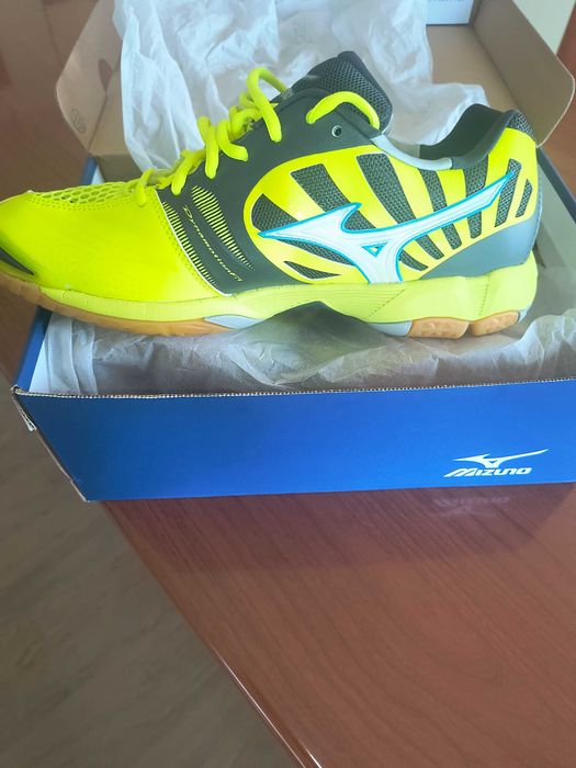 Pantofi volei mizuno noi