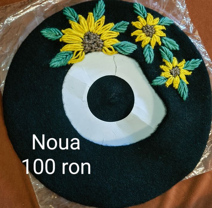 Se vând berete/bascuțe crosetate