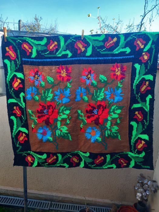 Covoare și carpete cusute manual