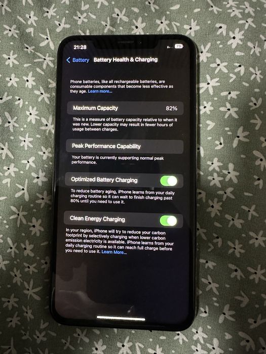 Iphone XS MAX 82% батерия.