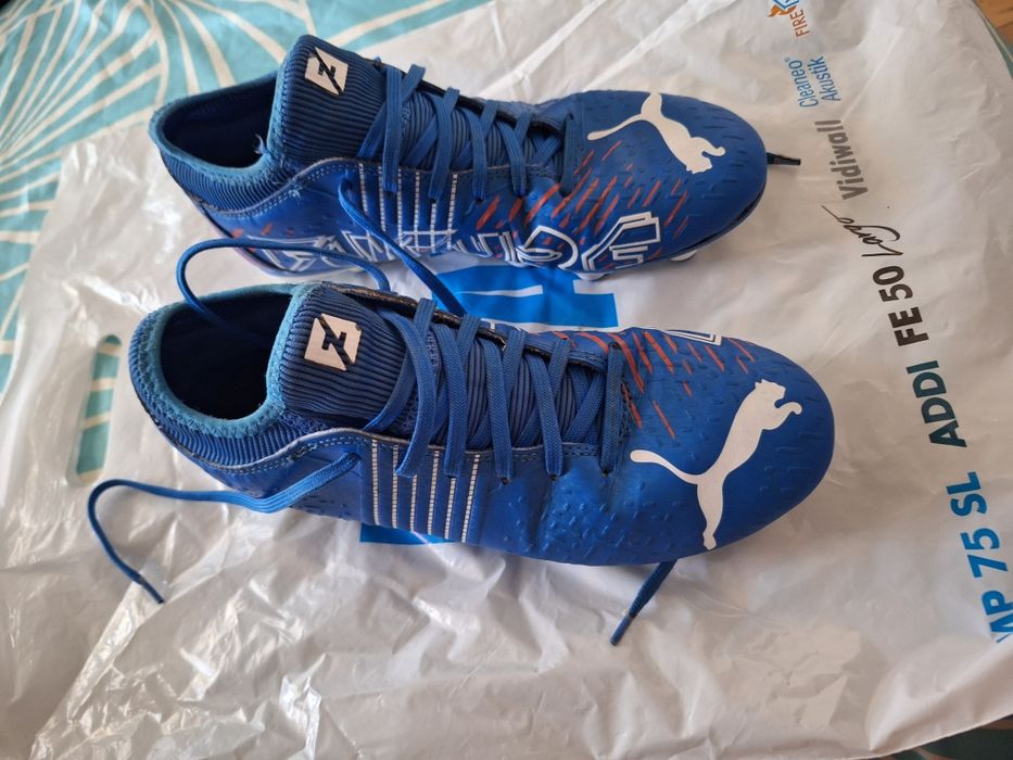 Бутонки за футбол