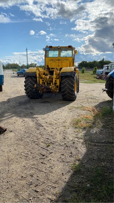 Продам кировец к 700