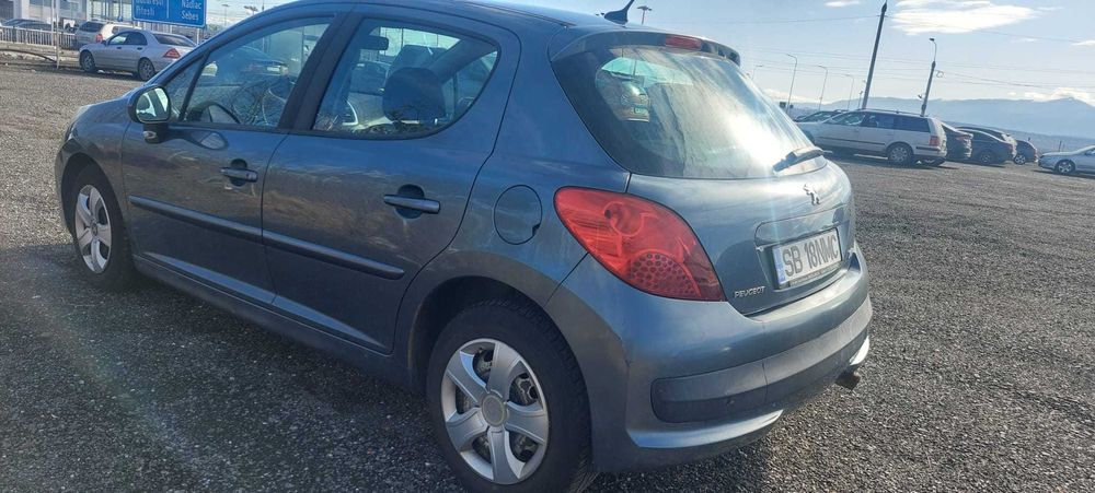 Peugeot 207 1.6 HDi 110CP • Diesel • AC • 2006