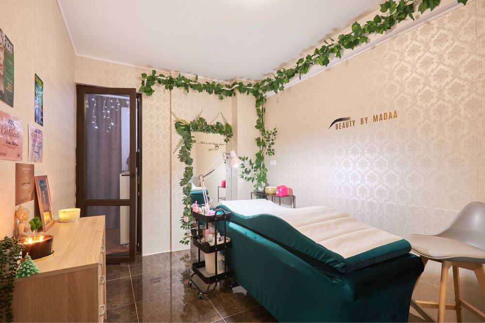 Post cosmetica , make up ,extensii gene