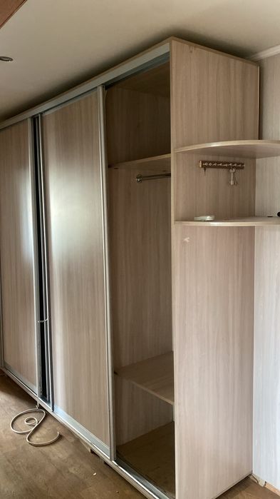 Холодильник, газовая плита