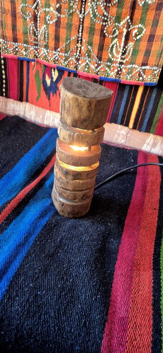 Ръчно изработени лампи от истинско дърво