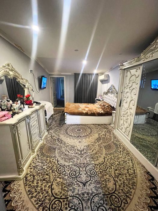 Tezda 1 sutuxli tayor hovli sotiladi