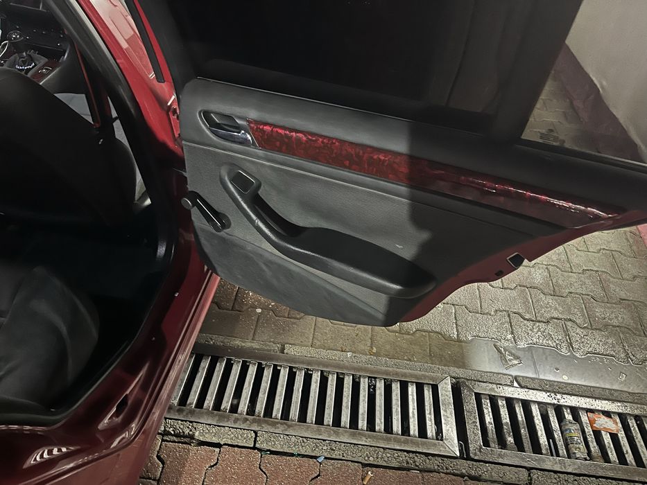 Bmw 318 is 147 M пакет отигинален НА ЧСТИ