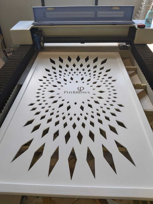 Panou decorativ traforat  MDF sau lemn masiv pereti decorativi Riflaje