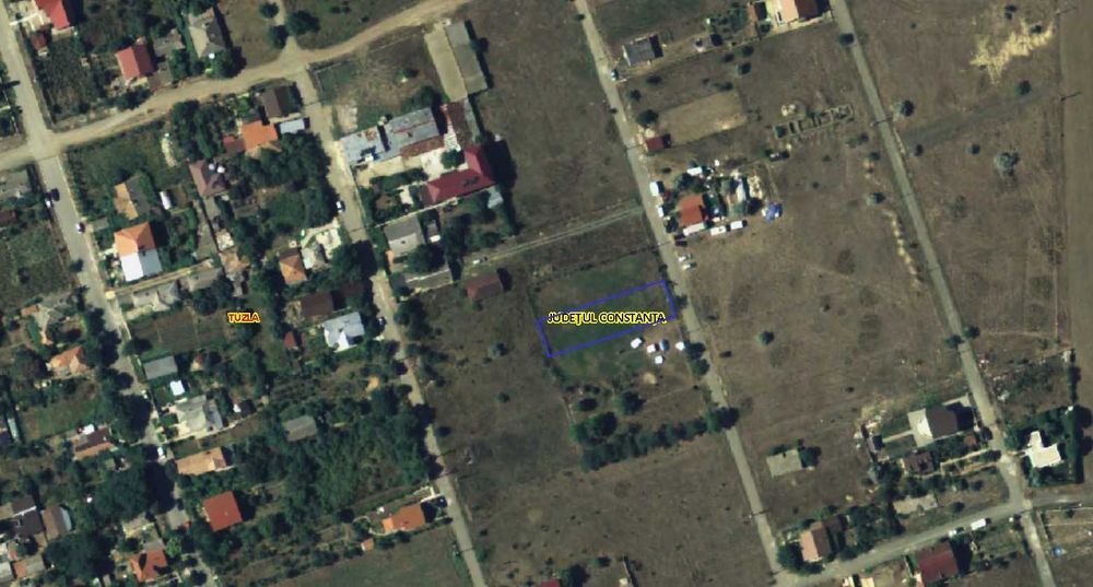 Teren intravilan 700mp în Tuzla - Branșat apă/canal , gaz la poartă