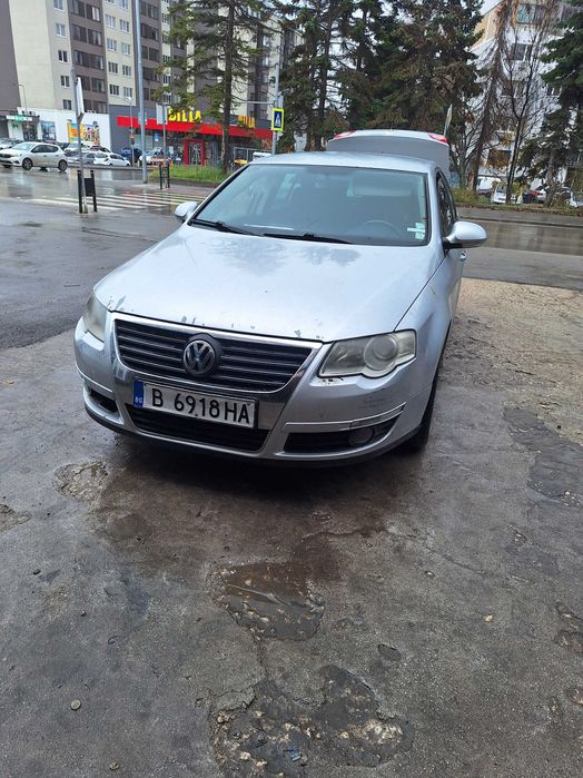 Продавам Пасат 6 2.0 TDI