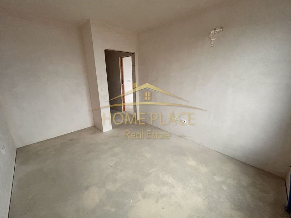 Двустаен апартамент с гараж- АКТ 16! Южен! Среден етаж!