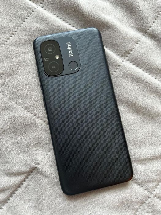 Продам телефон redmi 12c