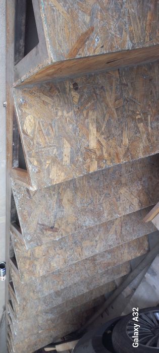 Металлическая лестница.