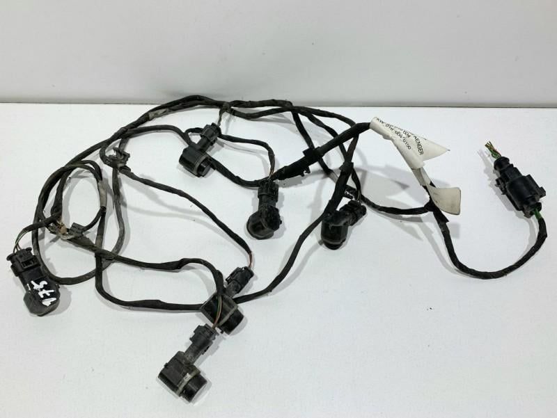 Set senzori parcare cu instalatie fata Volkswagen Tiguan 5N0971095 SUV