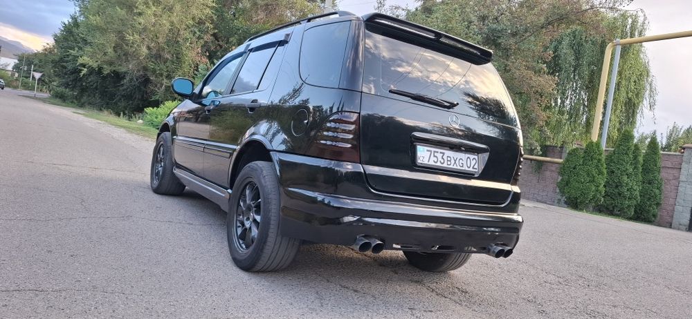 Мерседес Бенц МЛ 320