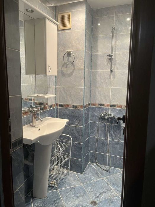 Тристаен апартамент в Каменица 1