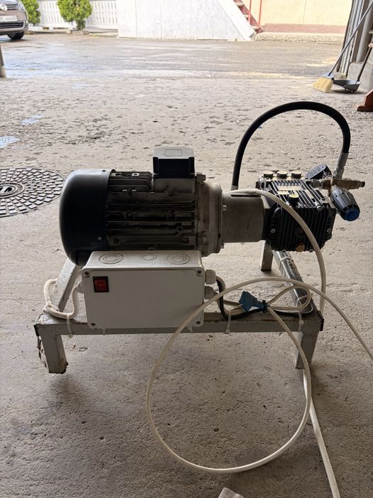 Turbojet complet echipat Trifazic