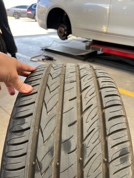 Vând anvelope de vară