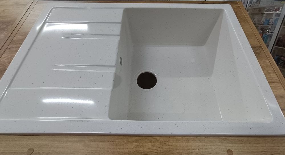 Кухонные мойки, смесители и техника