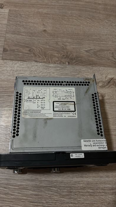 VW RNS 315 vând / schimb cu subwoofer