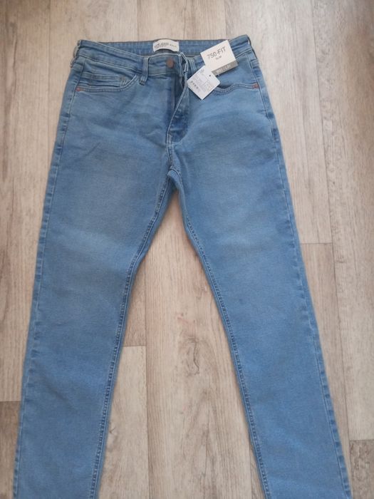 Джинсы по 5000 тенге покупали за 24000