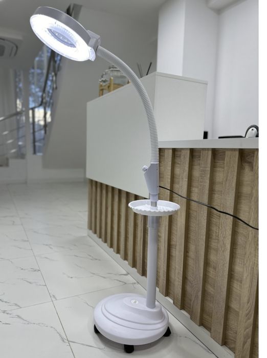 Лампа лупа продам