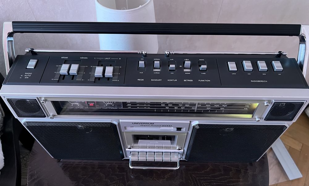 UNIVERSUM  Super Sound 16000- като НОВ !!!