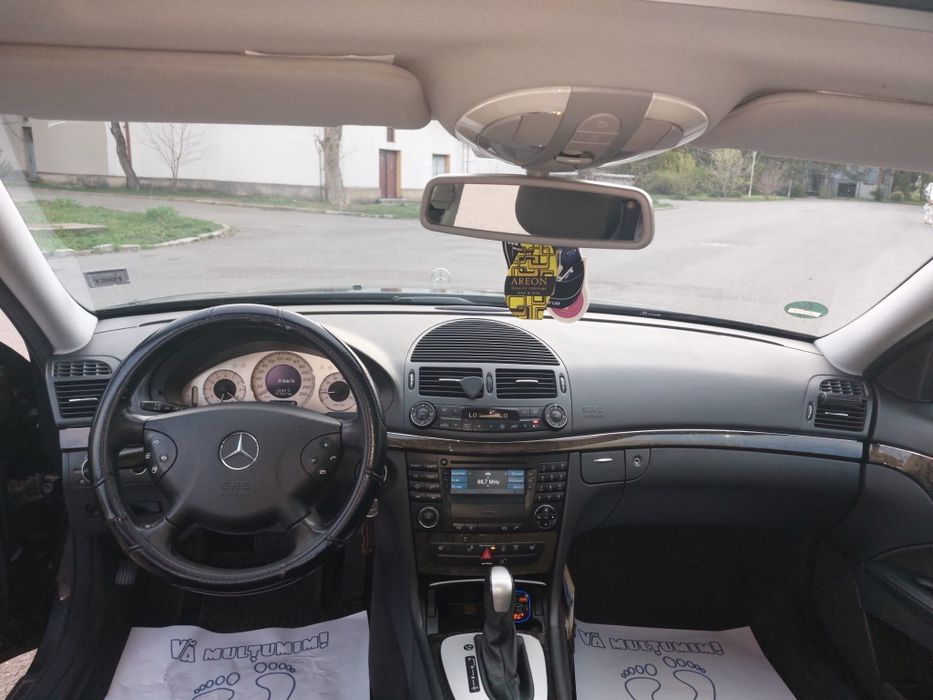 MERCEDES-BENZ E-Class 2004 — imagine 4