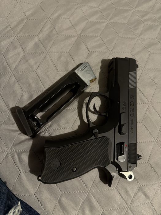 Airsoft cz 75d compact