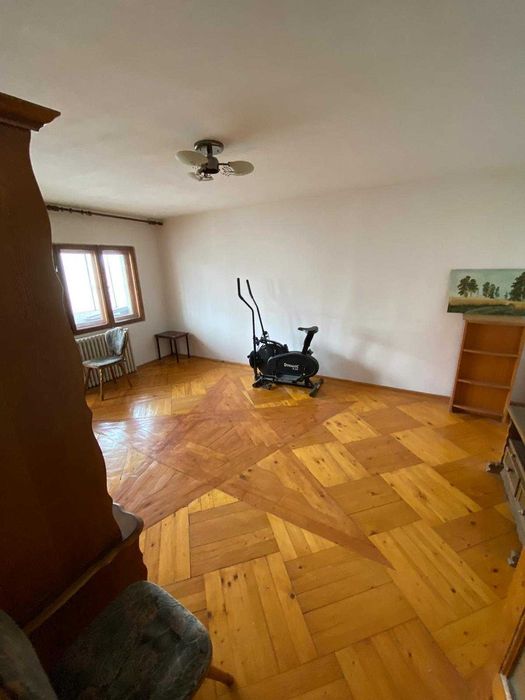 Apartament 4 camere , 105 mp, Gaesti, Dambovita — fotografia 3
